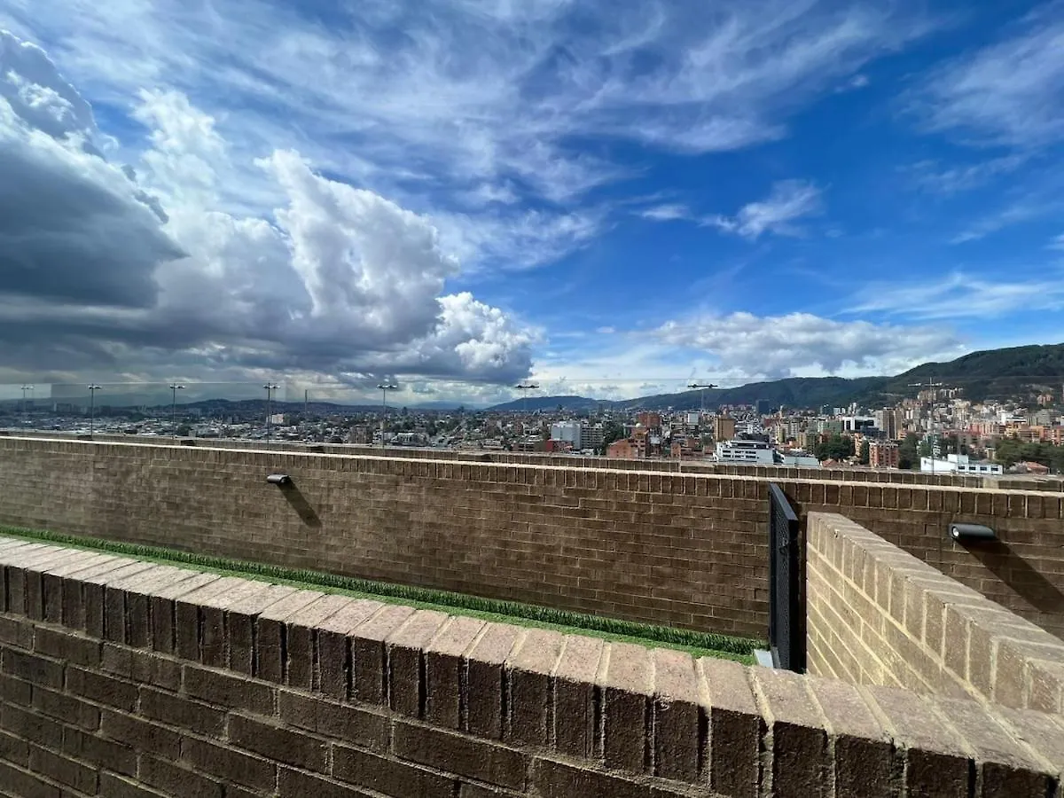 Stylish 1BR apartment with View, Pool & Sauna in Prime Location Bogota
