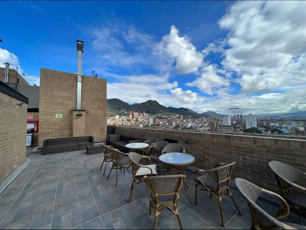 Stylish 1BR apartment with View, Pool & Sauna in Prime Location Bogota