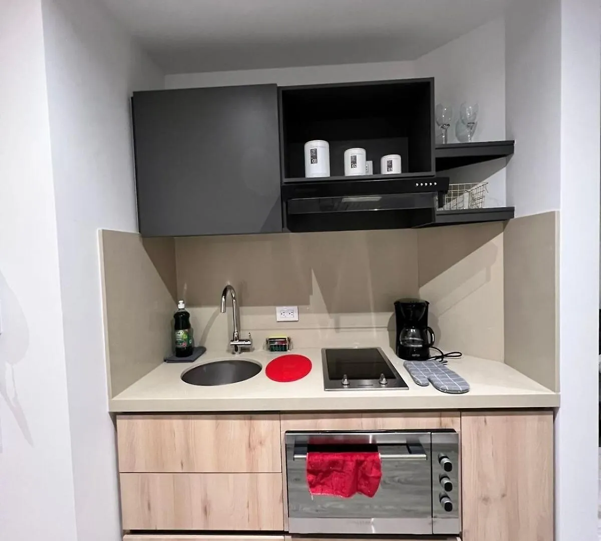 Stylish 1BR apartment with View, Pool & Sauna in Prime Location Bogota Colombia