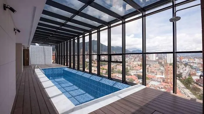 Stylish 1BR apartment with View, Pool & Sauna in Prime Location Bogota 0*,